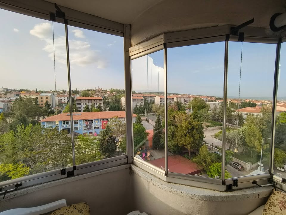 Uşak Sarayaltı Mah. Satılık 3+1 Daire