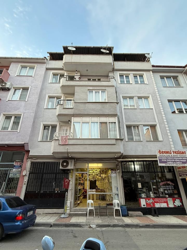Uşak Ünalan Mahallesi Satılık 3+1 Daire