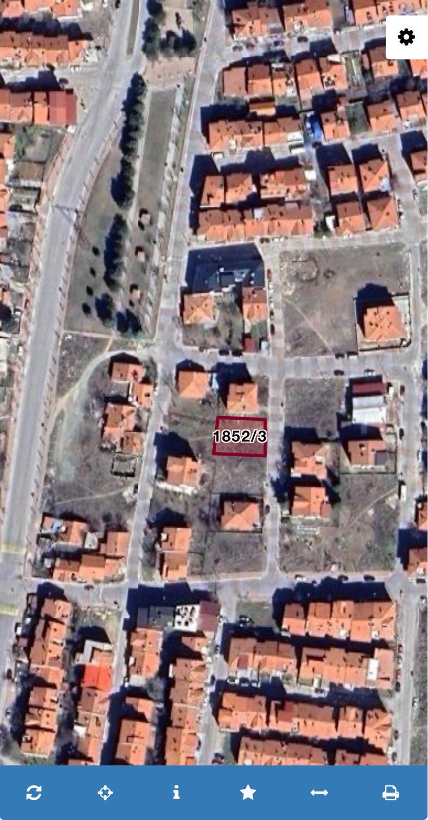 UŞAK MERKEZ FEVZİ ÇAKMAK MAH. 333 m.  1.852 / 3 SATILIK ARSA