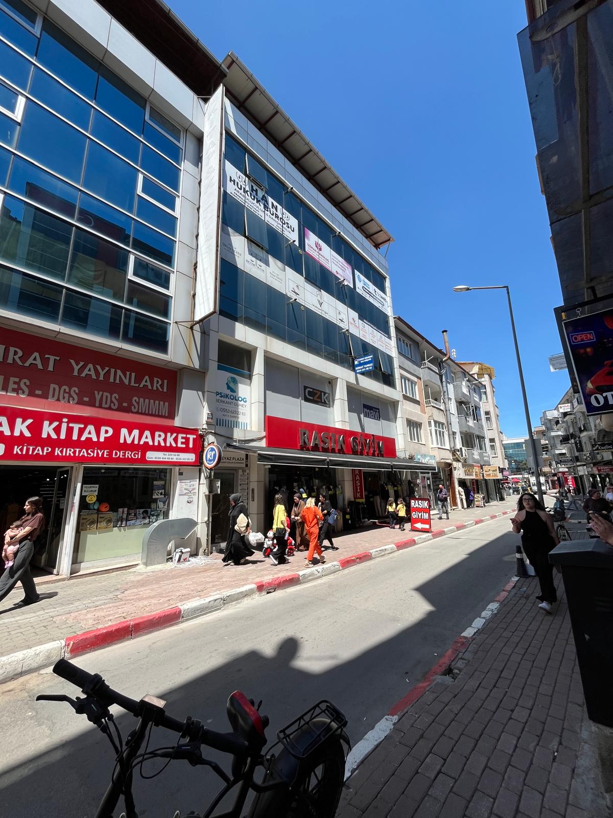 KURTULUŞ MAHALLESİNDE SATILIK 2+1, 65m. SATILIK APART