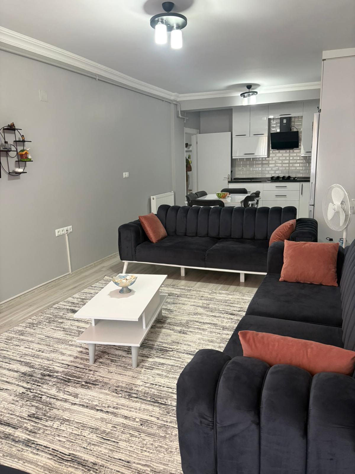 UŞAK MERKEZ BOZKURT MAH. 105m. 2+1 ARA KAT SATILIK DAİRE