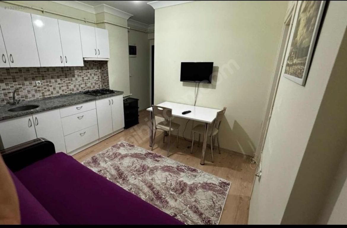 ÜNALAN MAHALLESİ ÜÇGEN PARK CİVARI 1+1 KİRALIK APART