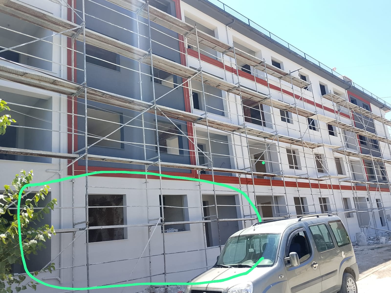UŞAK MERKEZ FATİH MAH. 100m. 2+1 SATILIK SIFIR DAİRE